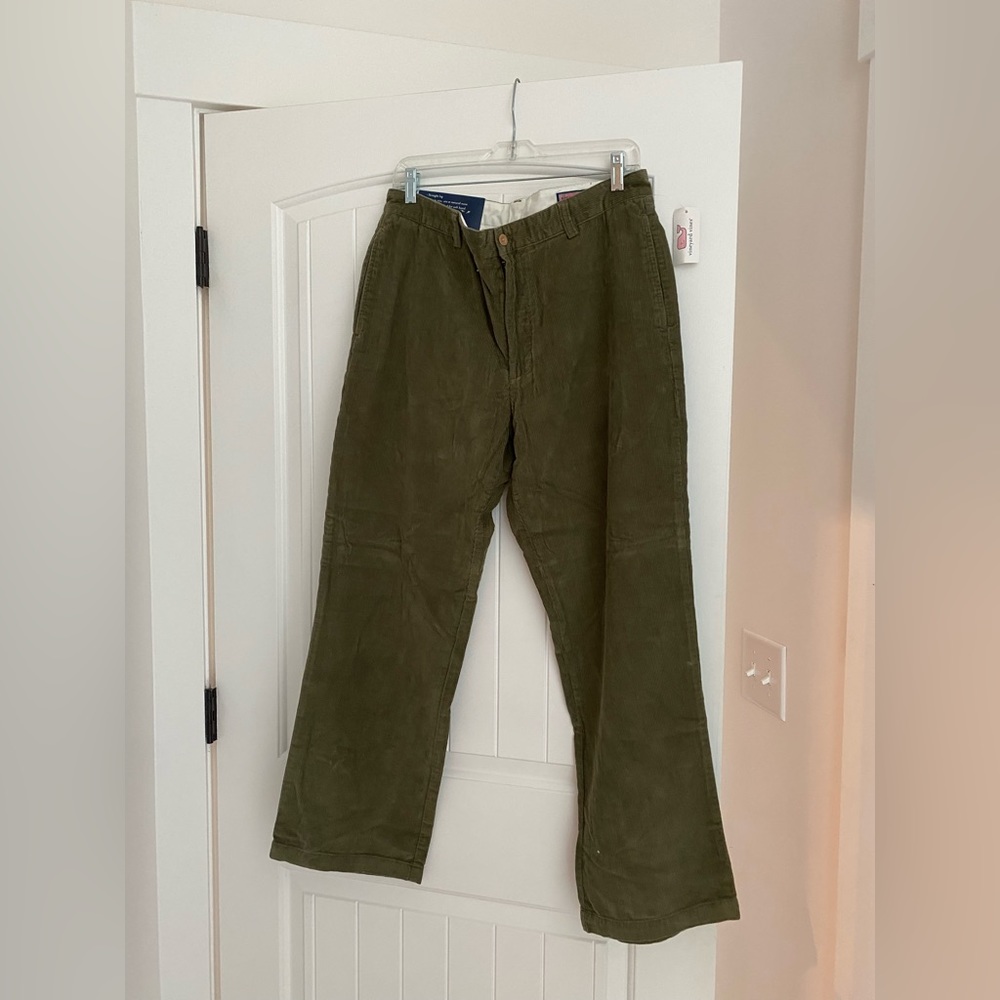 Vineyard Vines Men’s Green Corduroys 34x30